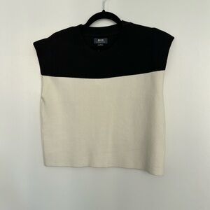 Maeve sweater tank black and white